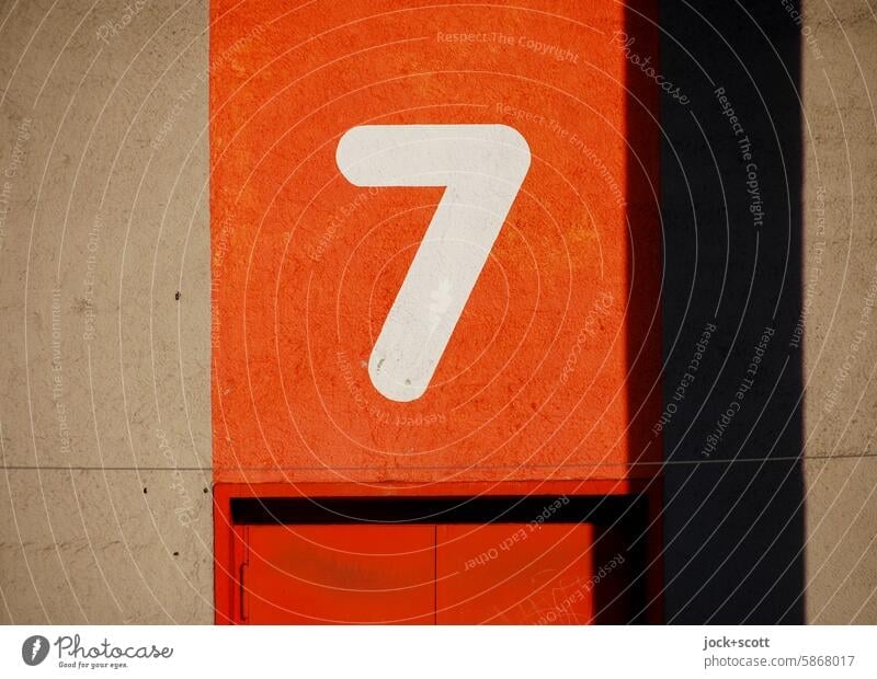 Number seven. sieving number Digits and numbers Number one Signs and labeling 70s Symmetry Sunlight Design Typography Retro Style Authentic Neutral Background