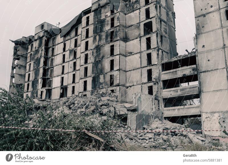 destroyed houses in a city lost in the war in Ukraine Chasiv Yar Dnepropetrovsk Dnipro Kharkov Kherson Odessa Poltava Sumy Zaporozhye abandoned army bomb