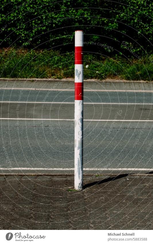 red and white stake Red White Reddish white Barrier Bans Structures and shapes cordon