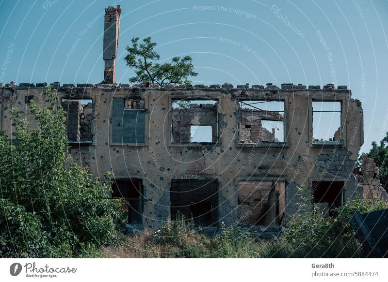 destroyed houses in a city lost in the war in Ukraine Chasiv Yar Dnepropetrovsk Dnipro Kharkov Kherson Odessa Poltava Sumy Zaporozhye abandoned army bomb