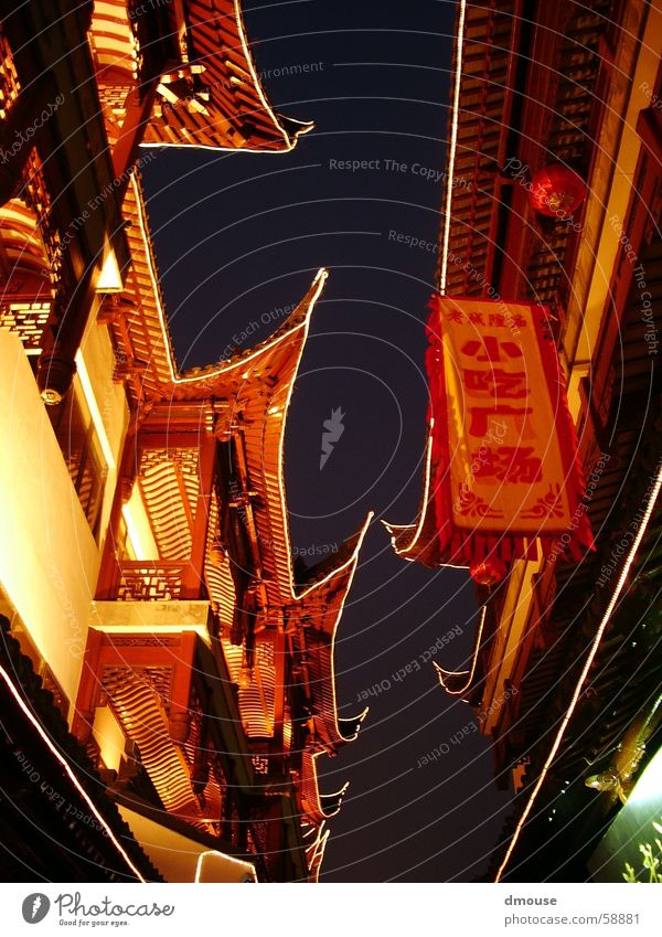 Chinese Evening China Light Fairy lights Moody Dusk Shanghai Night Asia Lighting yu garden old town Architecture