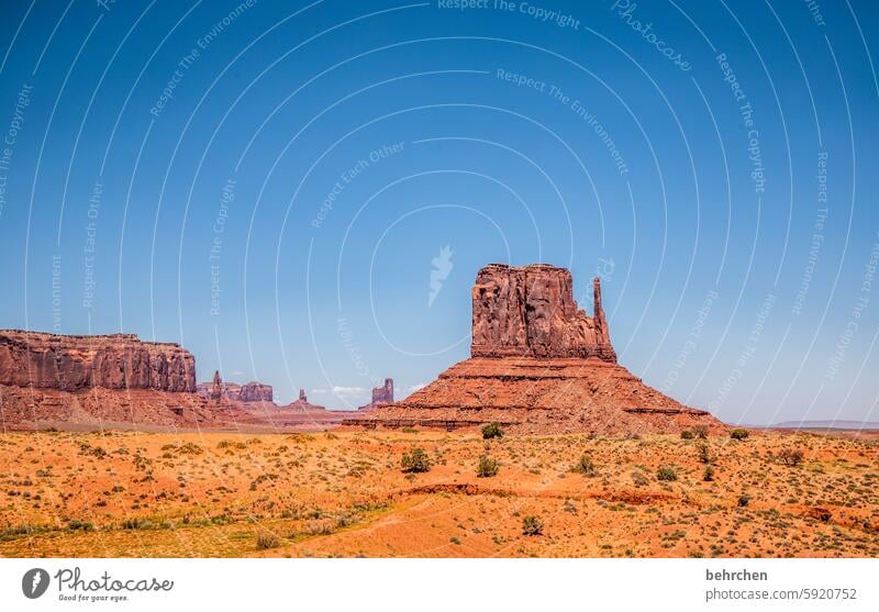 Monument Valley Utah Landscape In transit endlessness Wanderlust Exceptional Fantastic Far-off places USA Americas Freedom Sky Vacation & Travel Nature