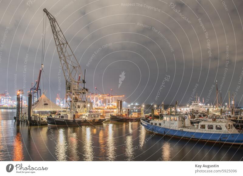 Old floating crane övelgönne Hamburg Tourist Attraction Exterior shot Port City Colour photo Long exposure Twilight Landmark Deserted Harbour Elbe Night