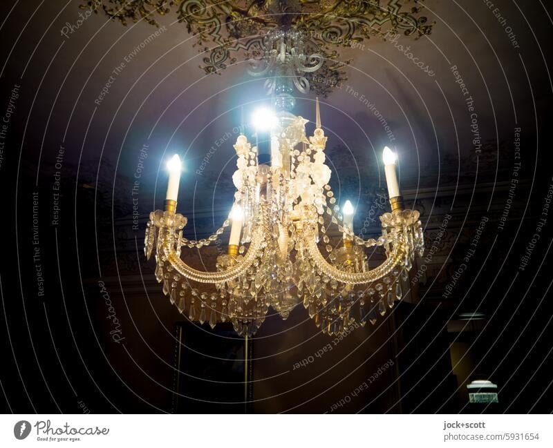 großer Leuchter Chandelier Lamp Lighting Luxury Decoration