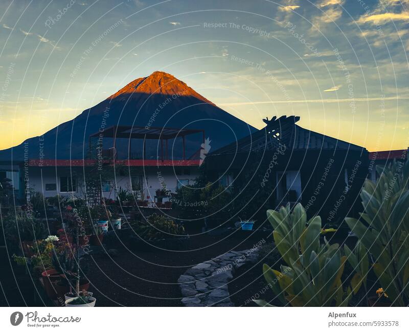 Downfall scenario Volcano Sunset last light Evening Exterior shot Mountain Sunlight Twilight Landscape Light Colour photo Volcanic island mountains Cabo Verde