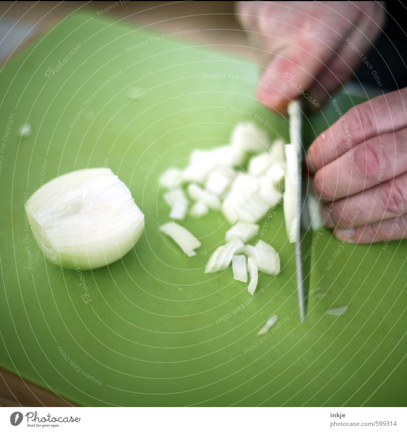 https://www.photocase.com/photos/599314-dice-onions-food-vegetable-onion-nutrition-lunch-photocase-stock-photo-large.jpeg