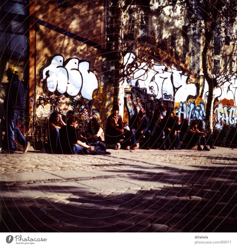 gente La Latina Live Spain madird sun young people Youth (Young adults) Graffiti street Art School Sun.