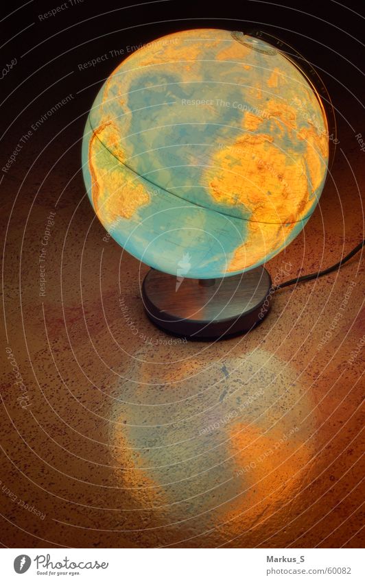 transatlantic Globe Reflection Light Earth Sphere