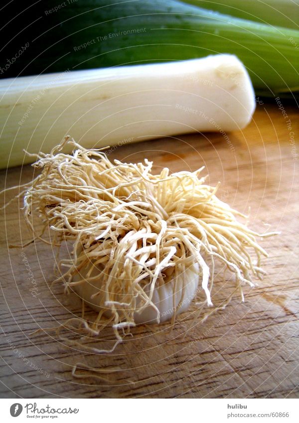 Head off Wood Chopping board Root vegetable Hair and hairstyles Rod Wood flour Leek Leek stalk root head hulibu