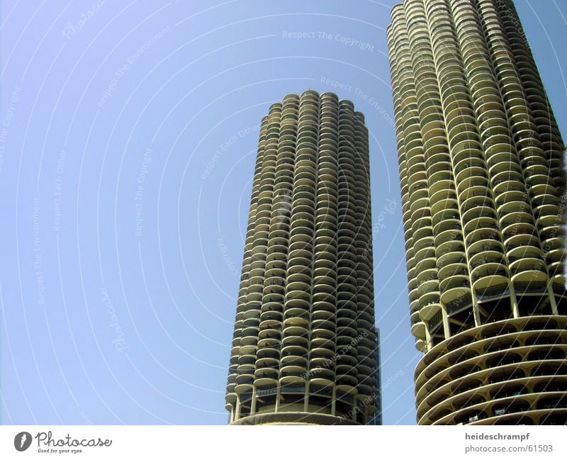 park like the gods Parking garage Chicago Cactus Story Elevator magnificant mile hochhasu skyskraper