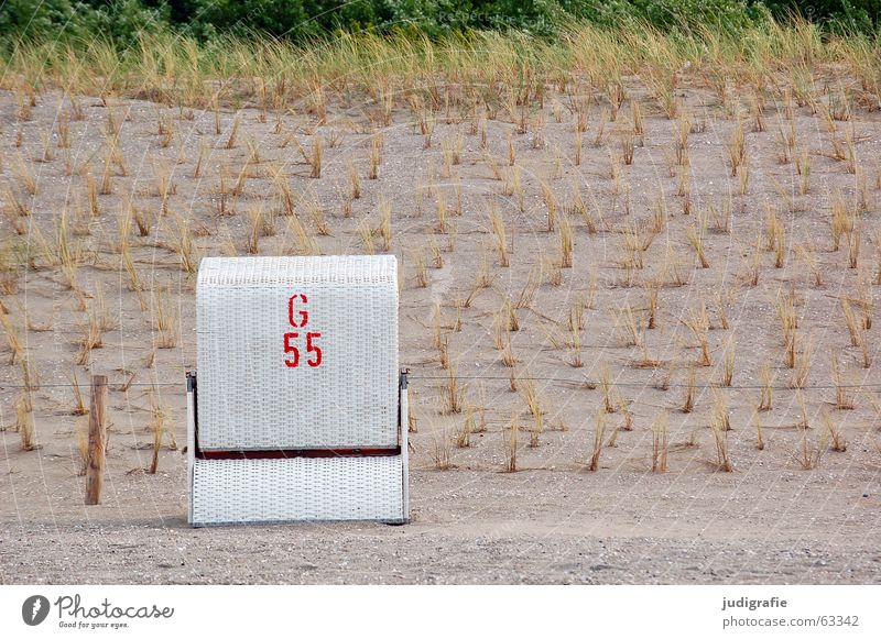 G 55 Letters (alphabet) Digits and numbers Stencil letters Typography Red White Beach Vacation & Travel Beach chair Grass Beaded Air Calm Plant Plaited Ocean