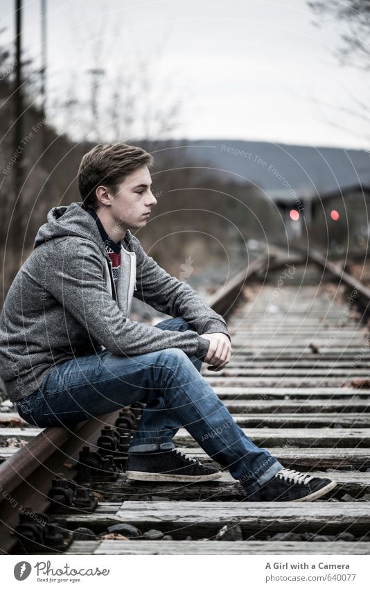 the peace away Human being Masculine Boy (child) Young man Youth (Young adults) Body 1 13 - 18 years Child Rail transport Railroad Train station Railroad tracks