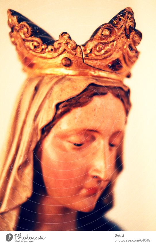 Madonna figure Style Face Head 1 Human being Sculpture Kitsch Gold Orange Goodness Belief Religion and faith Spirituality Virgin Mary Statue Antique Catholicism