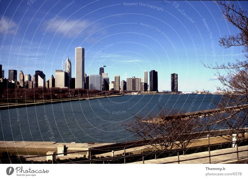 Skyline of Chicago Town North America Water skipjack