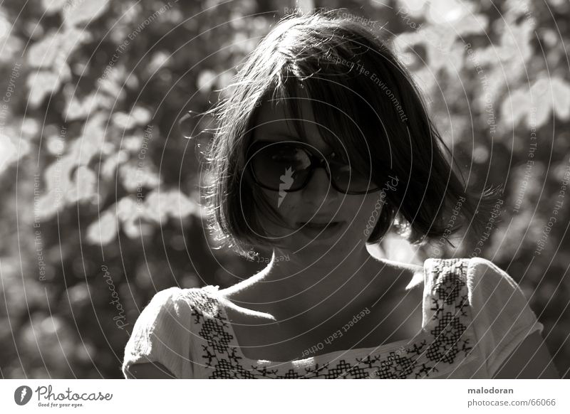 06/1977 Woman Sunglasses Archeologist Black & white photo Hair and hairstyles megasonic glasses Cast