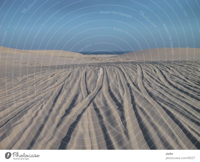 jeep safari Hot Ocean Sand Desert Beach dune Tracks Structures and shapes