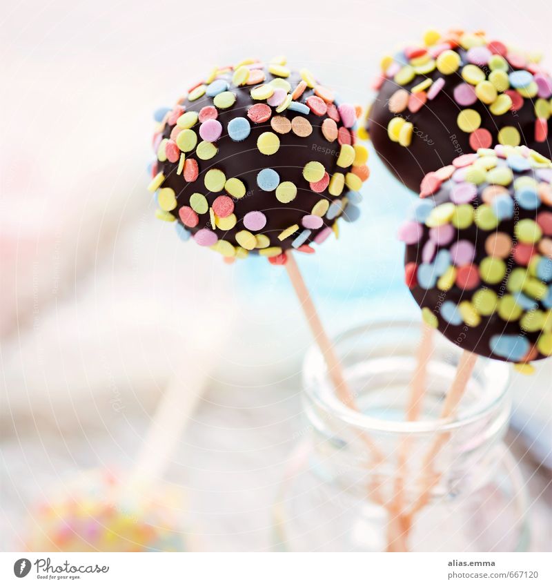 chocolate cake pops Food Dough Baked goods Cake Dessert Candy Chocolate To have a coffee Buffet Brunch Finger food Glass Birthday Multicoloured Colour photo