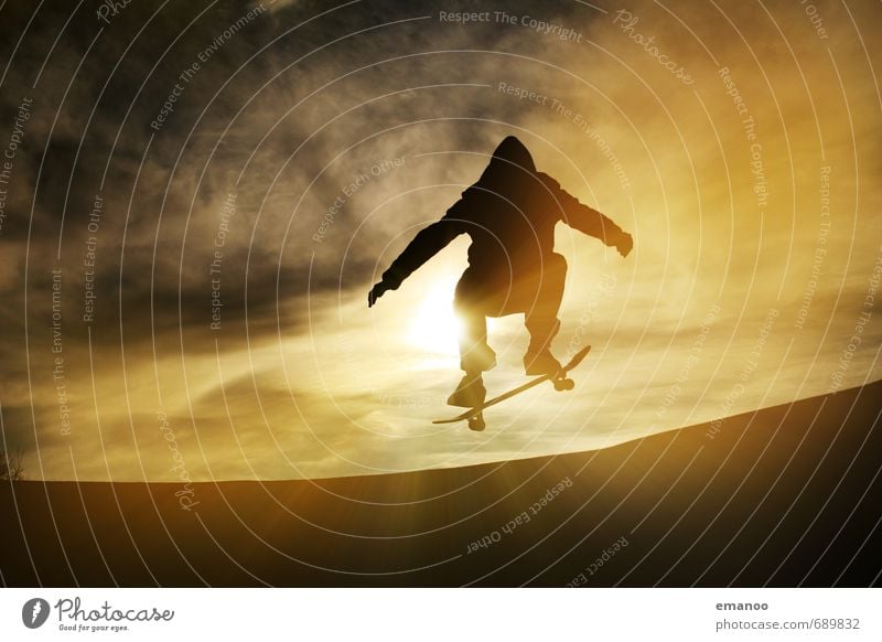 Ollie Lifestyle Style Joy Leisure and hobbies Sports Halfpipe Human being Young man Youth (Young adults) Body 1 Sky Clouds Sun Movement Driving Jump