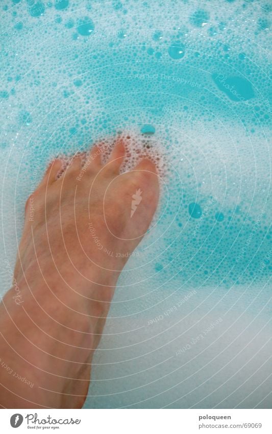 Head over Feet Bathtub Relaxation Toes Foam Swimming & Bathing Water Legs Blue Foam bath Foot bath Wash Barefoot