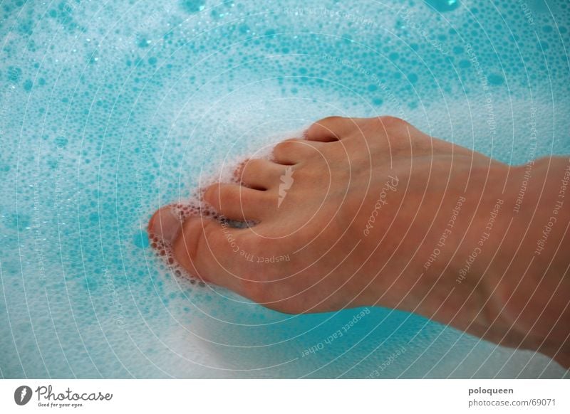 ice water Toes Foam Relaxation Bathtub Water Feet Legs Blue Swimming & Bathing Spa Foot bath Wash Barefoot