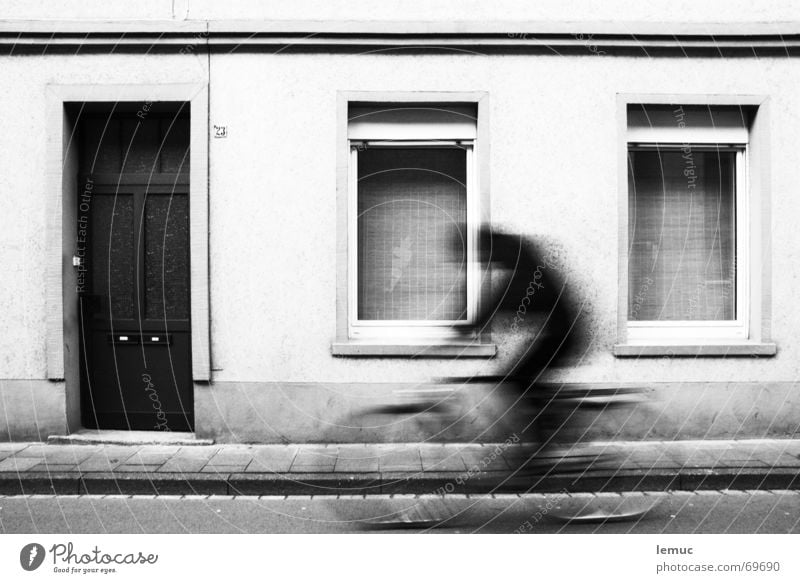 shadow rider Driving Cycling Window 23 Sidewalk Vacation & Travel Leisure and hobbies leeze fietse Door Black & white photo Shadow Movement Bicycle