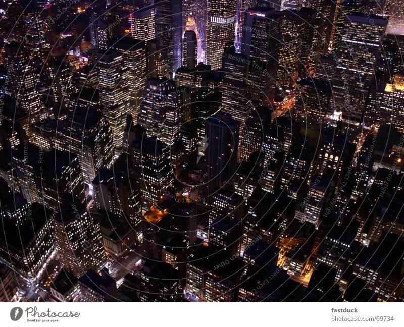 Lifelines in New York Downtown Empire State building New York City Manhattan Night Long exposure High-rise Times Square uptown USA Light