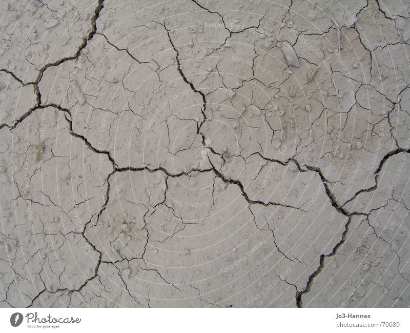 Lightning in the dirt Drought Breakage Division To dry up Loam Dry Hot Physics Summer Canyon Bird's-eye view Transience Structures and shapes Badlands