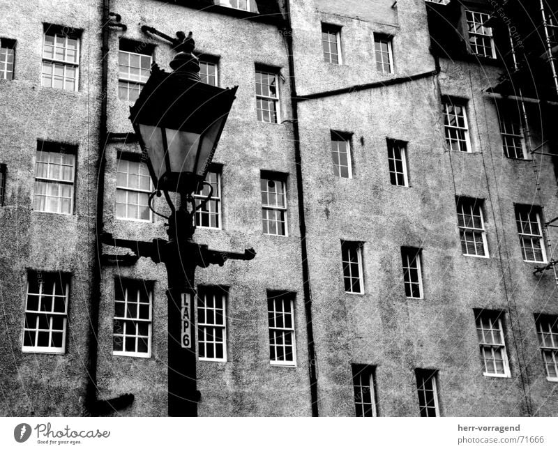 Scotland III Edinburgh House (Residential Structure) Window Lamp Lantern Scaffold Farm Interior courtyard Pipe