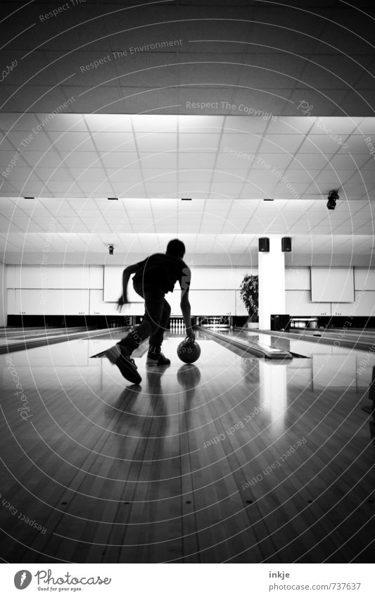 bowling Lifestyle Athletic Leisure and hobbies Playing Bowling Sports Bowling alley Boy (child) Young man Youth (Young adults) Infancy Body 1 Human being