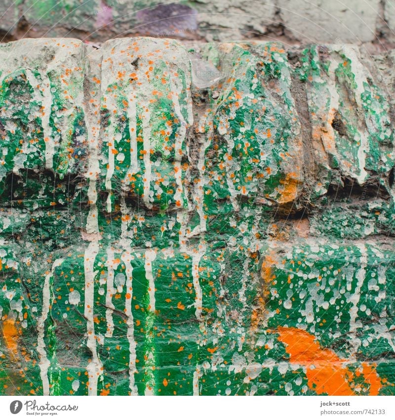 Manifestation (green) Style Subculture Street art Wall (barrier) Varnish Brick Graffiti Color gradient Ravages of time Green Orange Inspiration Fashioned Chaos