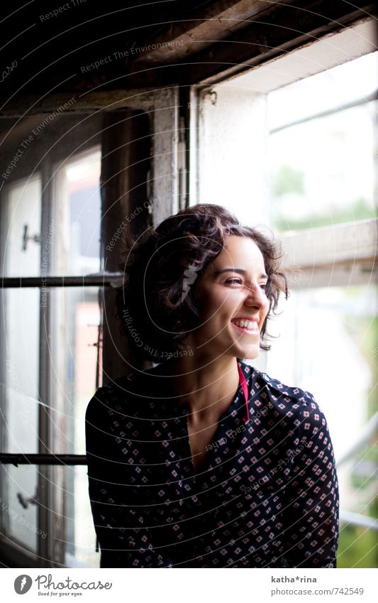 Smile! . ii Human being Young woman Youth (Young adults) 1 18 - 30 years Adults Window Black-haired Curl Smiling Laughter Beautiful Blue Pink Joy Happy