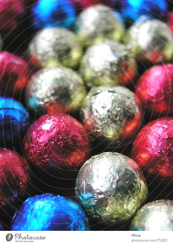 balls Colour tone Joy Whim Physics Elation Day Moody Chocolate Christmas & Advent December Public Holiday Winter Delicious Background picture Multicoloured Red