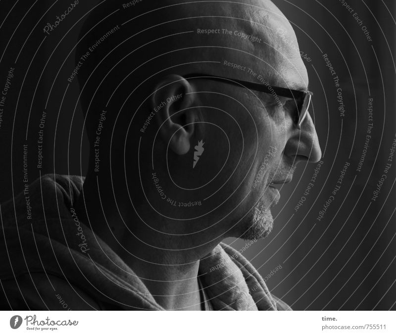 . Masculine Man Adults Head 1 Human being Eyeglasses Person wearing glasses Bald or shaved head Observe Willpower Attentive Watchfulness Caution Serene Patient