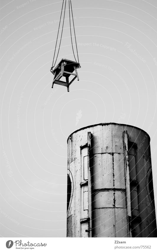 hung up sw Hang Table Construction site Silo Keg Bird's-eye view Hover Industrial Photography crane Rope Chain industrial desk Sky Black & white photo