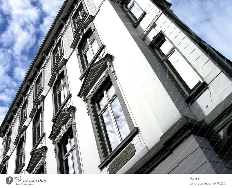 all facade Colour photo Exterior shot Close-up Deserted Day Worm's-eye view House (Residential Structure) Mirror Sky Clouds Duesseldorf Germany Europe