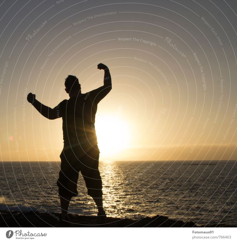 Silhouette I Healthy Vacation & Travel Sun Ocean Fitness Sports Training Sportsperson Human being Masculine Man Adults 1 Water Sunrise Sunset Summer