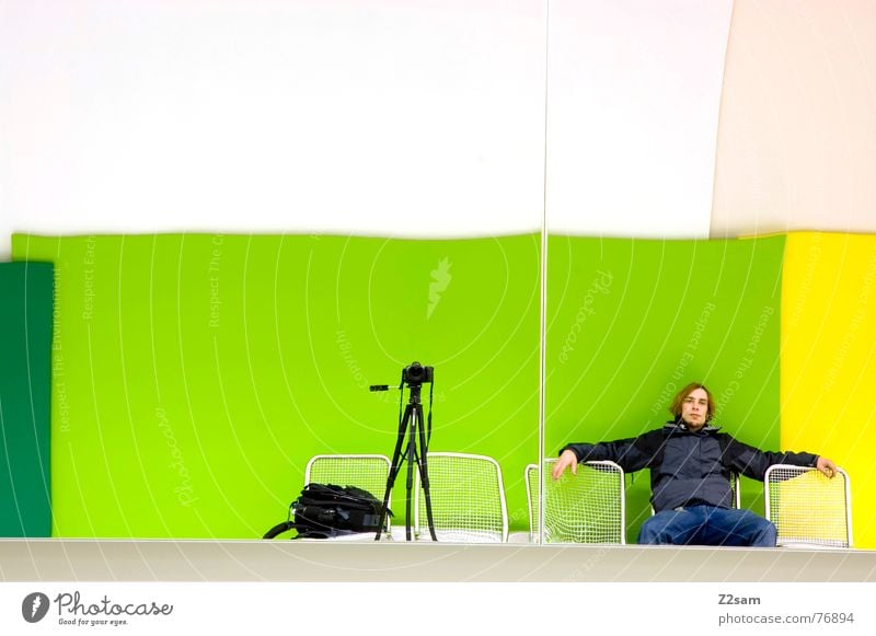 &lt;font color="#ffff00"&gt;-=what´s=- sync:ßÇÈâÈâ Tripod Backpack Relaxation Green Wall (building) Take a photo Photography Photographer Mirror Mirror image