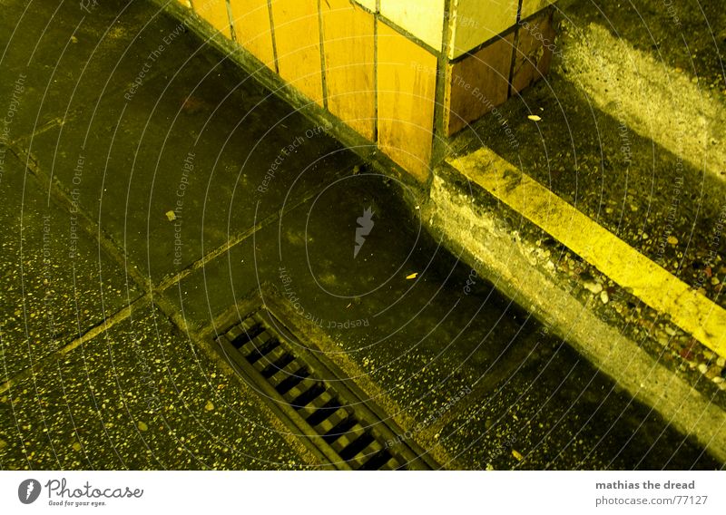 rinnstein 3 Stone Stone slab Concrete Iron Drainage Warning stripes Approach to the stairs Dirty Bird's-eye view Yellow Loneliness Floor covering Wet Rain