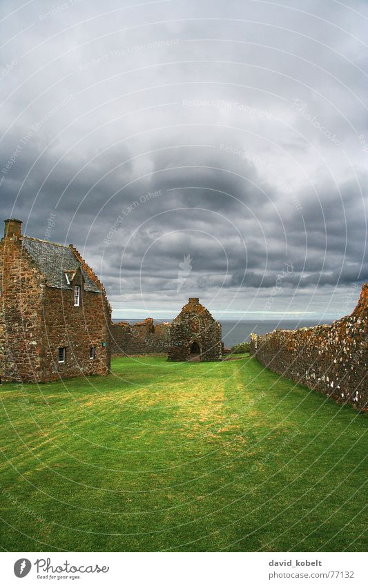 Ruin in Scotland Clouds Gale Moody Ocean House (Residential Structure) Meadow Light Derelict Landmark Monument Historic Rain Sky Weather Vantage point