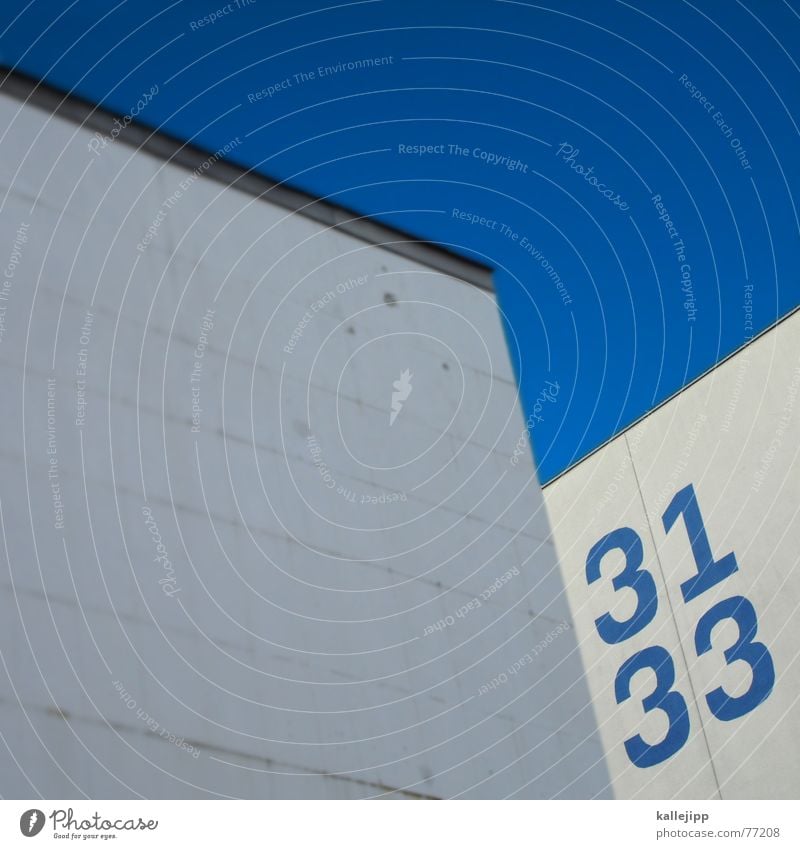 spaceship twentythree Wall (building) House number Digits and numbers Serif NASA Space Shuttle Alexanderplatz 31 33 white wall Blue sky blue number UFO Universe