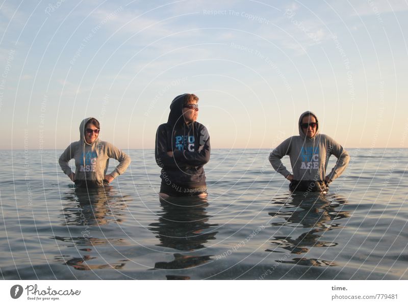 The coastal defence Feminine 3 Human being Environment Water Waves Coast Ocean Mediterranean sea T-shirt Sunglasses Swimming & Bathing Stand Adventure