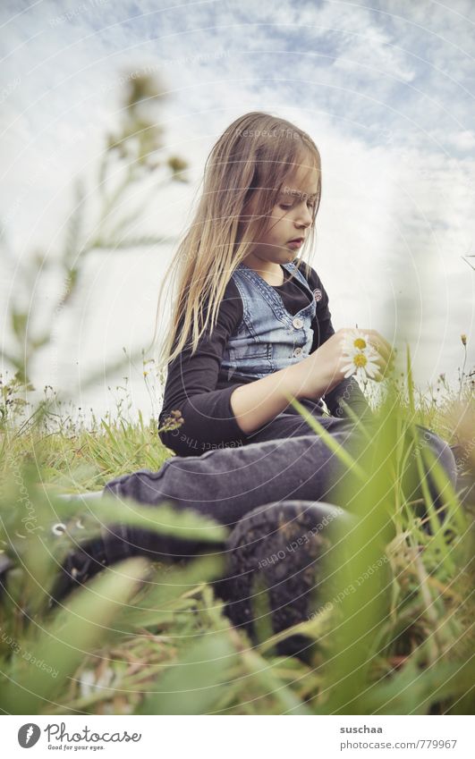 lady h . Feminine Girl Young woman Youth (Young adults) Infancy Body Skin Head Hair and hairstyles Face Arm Legs Feet 1 Human being 8 - 13 years Child