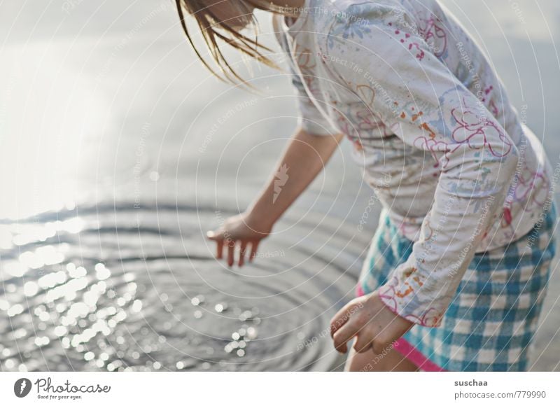 miniature Feminine Child Girl Infancy Body Skin Hair and hairstyles Arm Hand Fingers 1 Human being 8 - 13 years Water Summer Beautiful weather Lakeside Beach