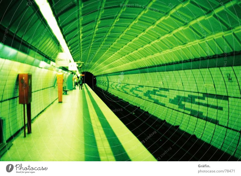 TunnelVision Underground Green Lomography Hamburg Station cross Xpro Colour