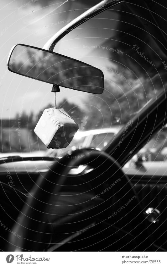 muscle car interior Seventies Steering wheel Rear view mirror Decoration Vehicle Style Retro USA Transport v8 Car Window pane driven Dice Interior shot