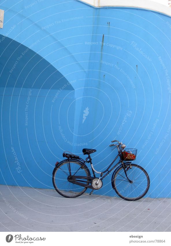 blue break Bicycle Summer Transport Calm Italy Still Life Vacation & Travel Relaxation Fresh Break In transit Colour Traffic infrastructure Blue Architecture