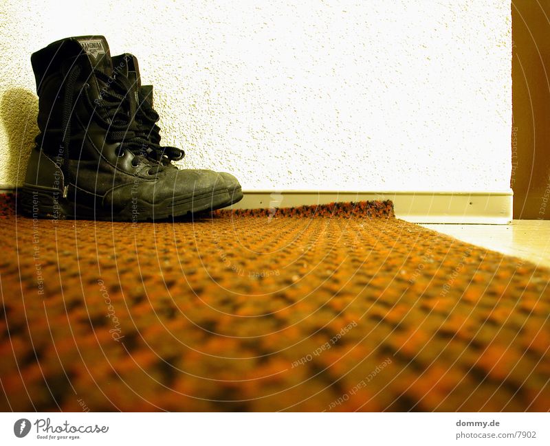 little boot Boots Red Carpet Hallway High-tech Door kaz