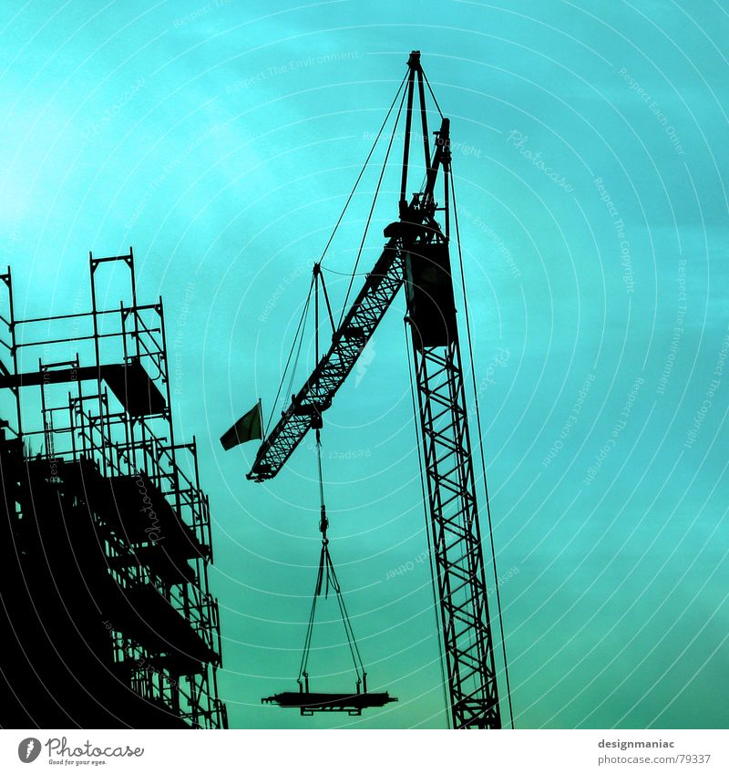 wind misalignment Goods lift Collect Wire cable Pull Position Part Green Crane Black Construction site House (Residential Structure) Work and employment