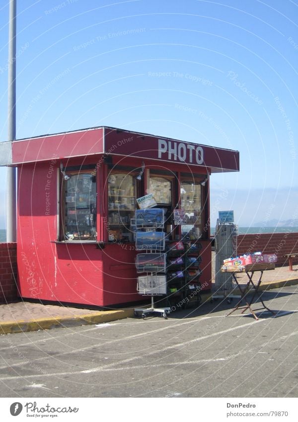 Photo Kiosk San Francisco Tourist California Photography Exterior shot Card Signs and labeling Store premises USA