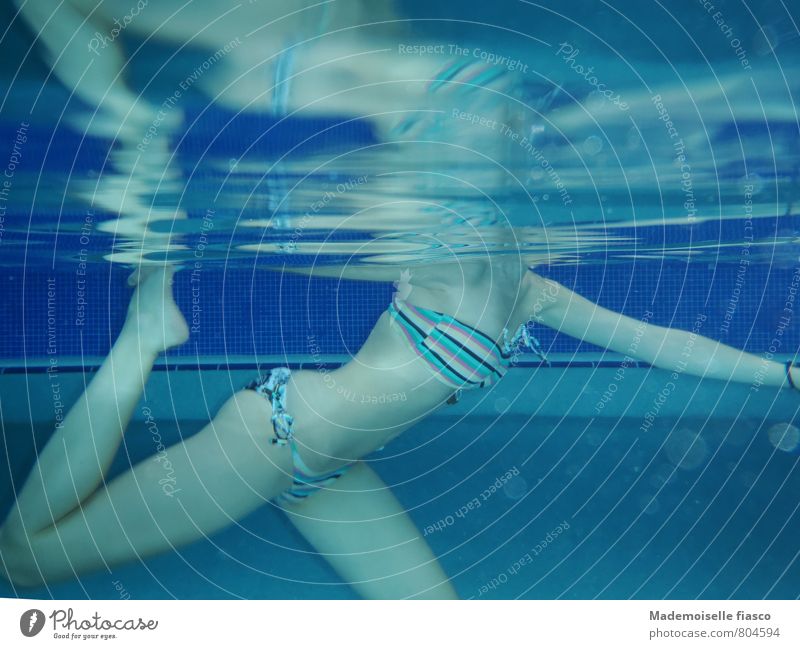 underwater ballet Elegant Aquatics Swimming & Bathing Swimming pool Feminine Young woman Youth (Young adults) Body 1 Human being 18 - 30 years Adults Bikini